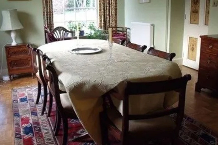 Room 3 of 5