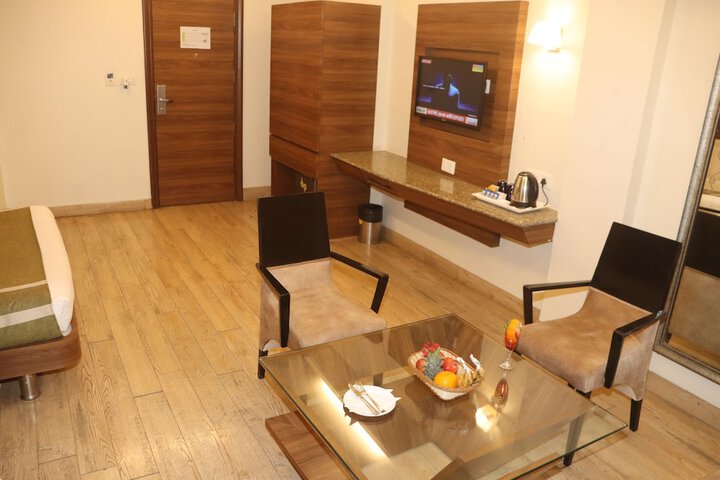 Room 19 of 54