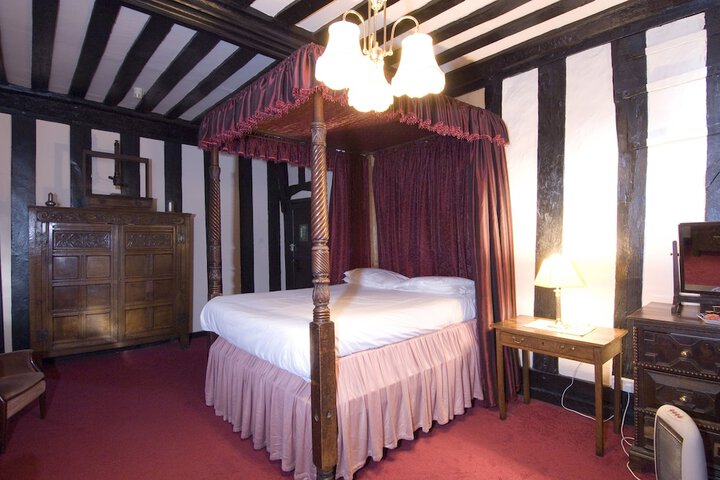Room 5 of 48