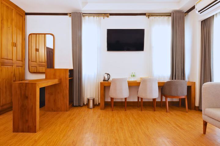 Room 34 of 65