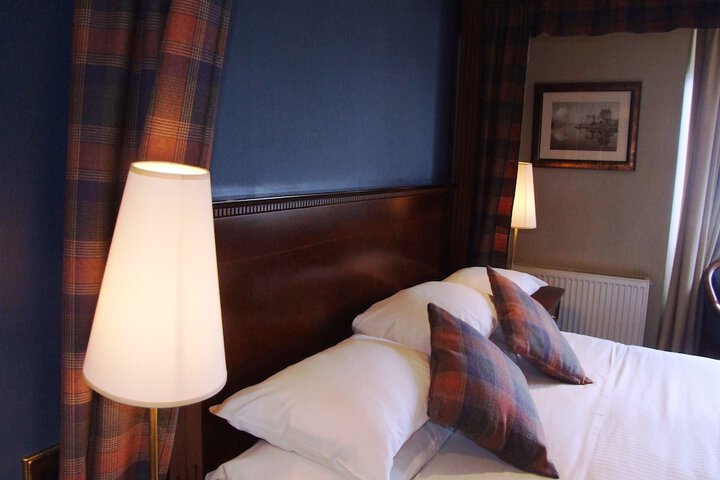 Room 15 of 116