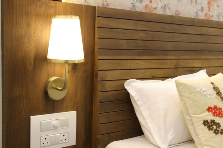 Room 13 of 26