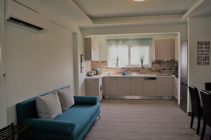 Room 33 of 78
