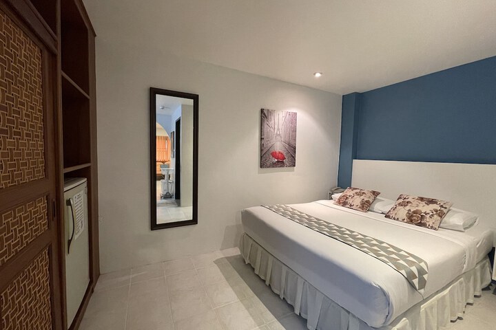 Room 14 of 70