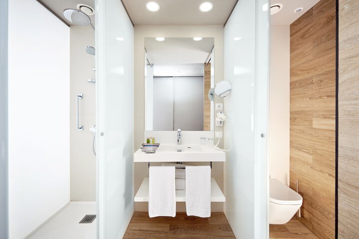Clean Restrooms