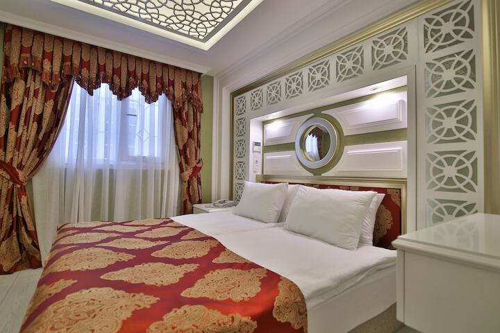 Room 6 of 27