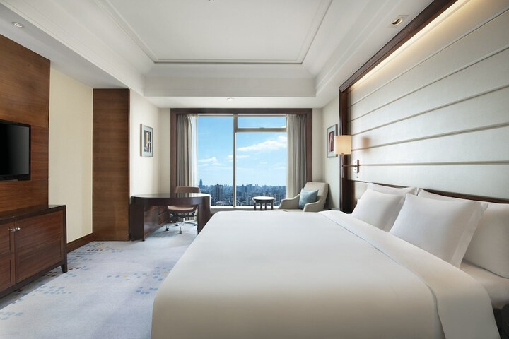 Room 11 of 75