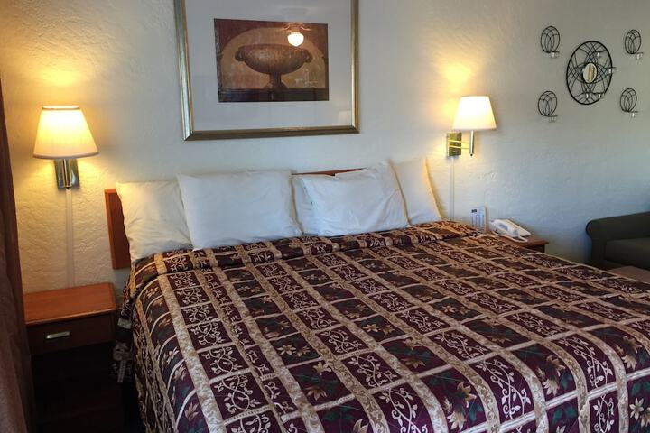 Room 14 of 50