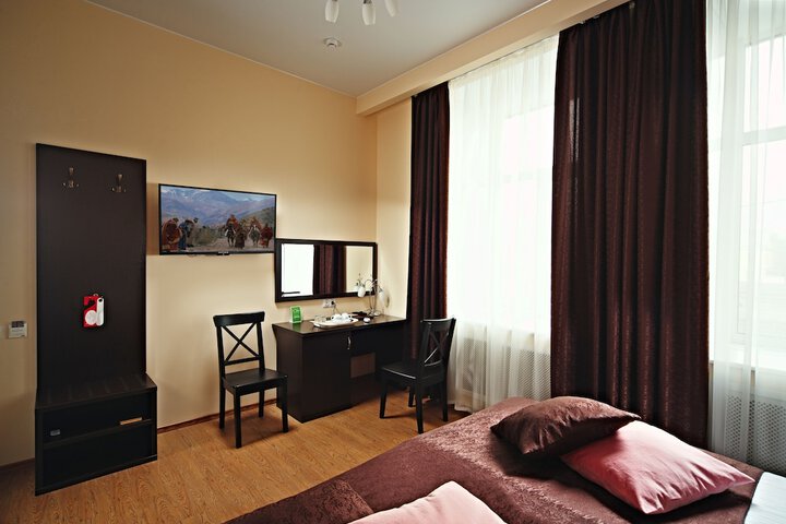 Room 49 of 66
