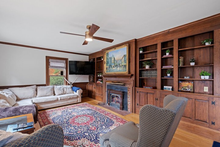 Cozy Stay w Fireplace Near Gunstock Laconia