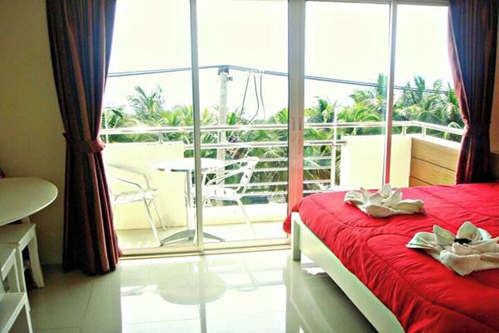 Room 14 of 114