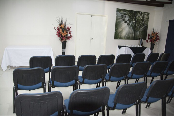 Business Center 24 of 26