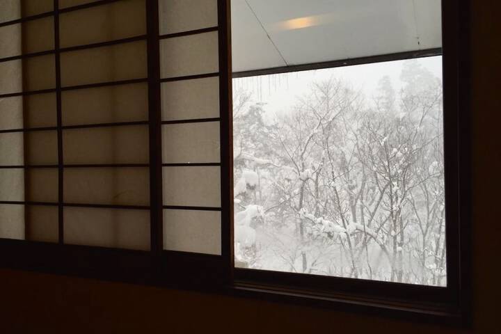 Room 21 of 40