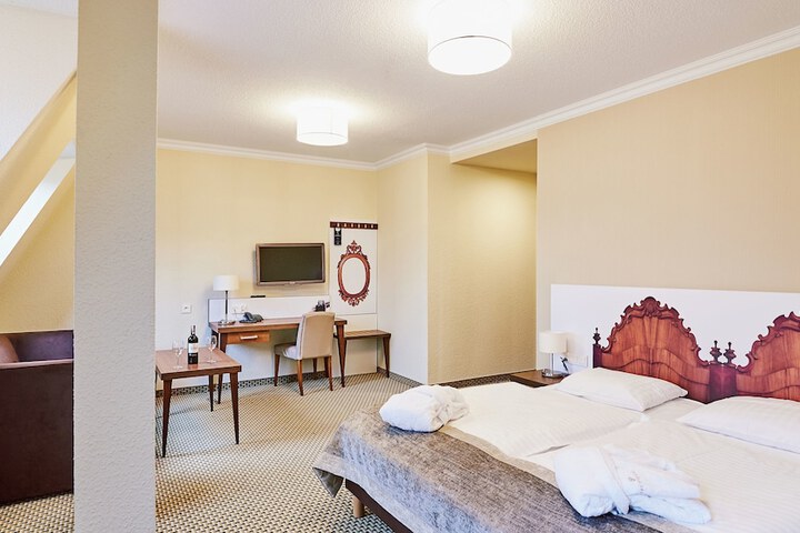 Room 10 of 71
