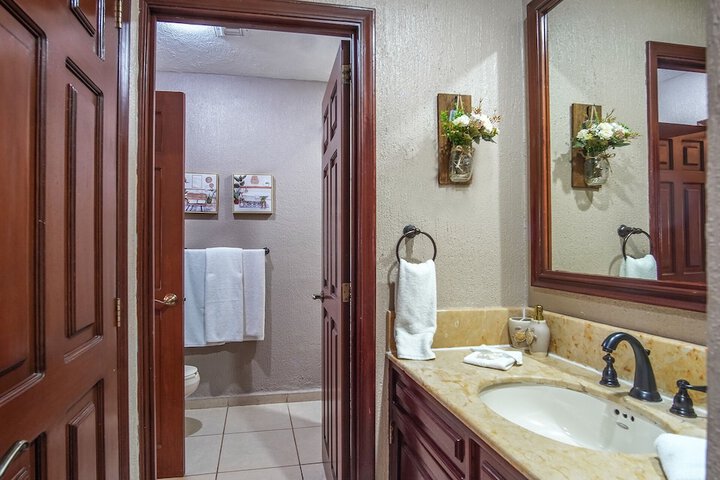 Room 494 of 599