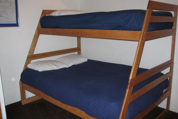 Room 3 of 104