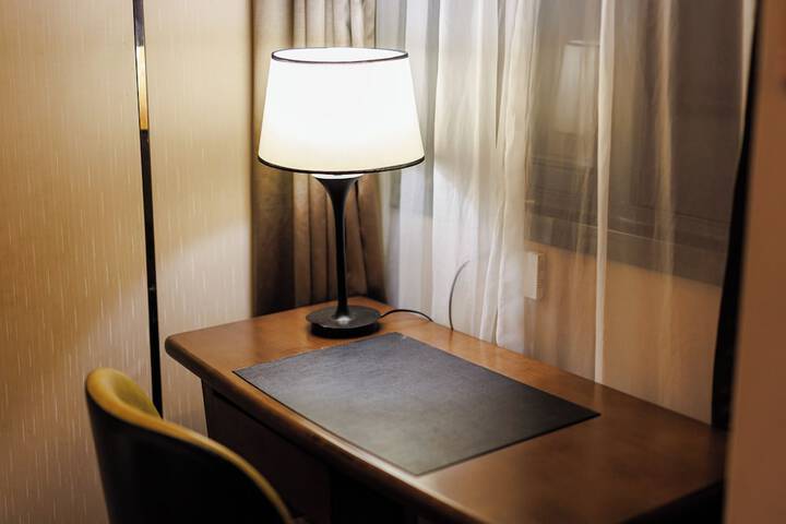 Room 95 of 140