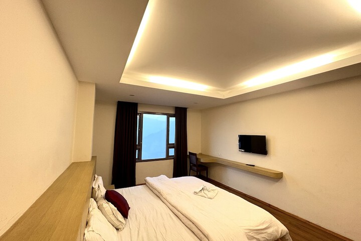 Room 18 of 45
