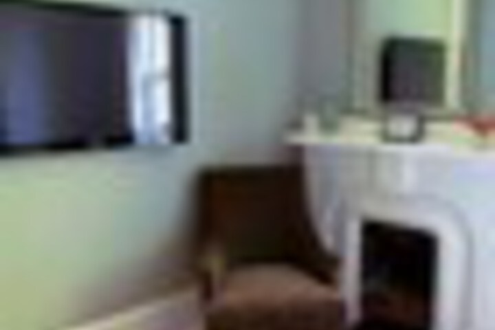 Room 68 of 174