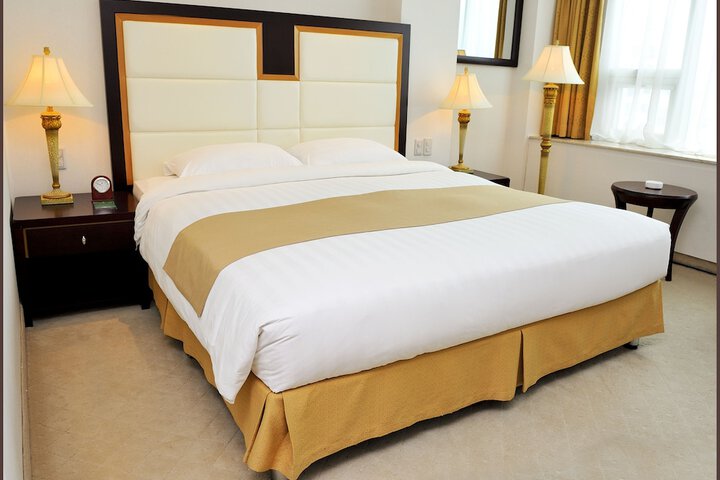 Room 5 of 61