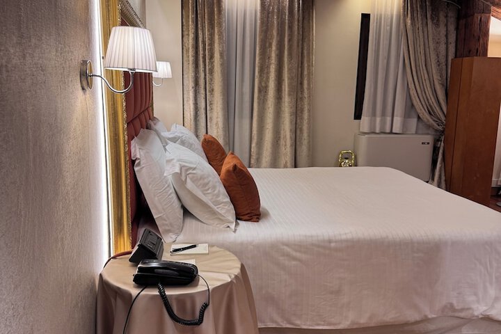 Room 203 of 290