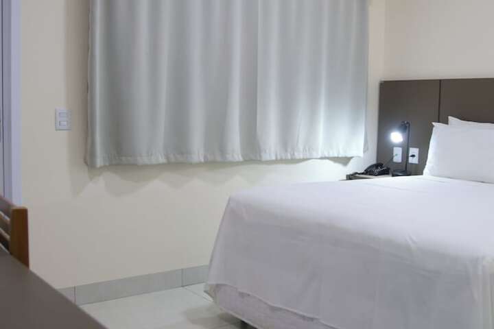 Room 27 of 54
