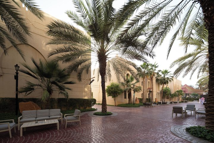 Hotel Exterior 112 of 119