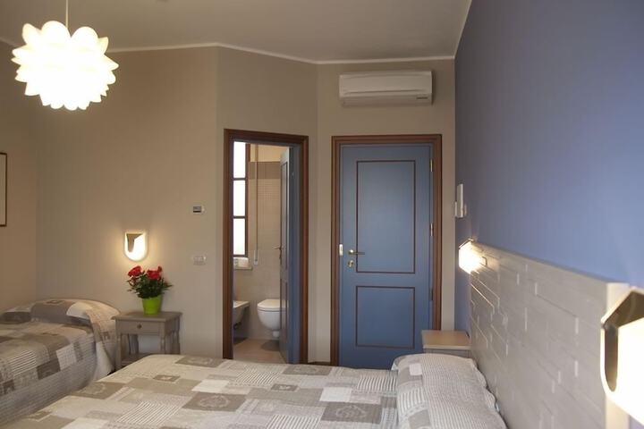 Room 14 of 29