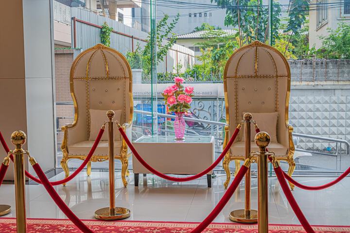 Guest Lobby