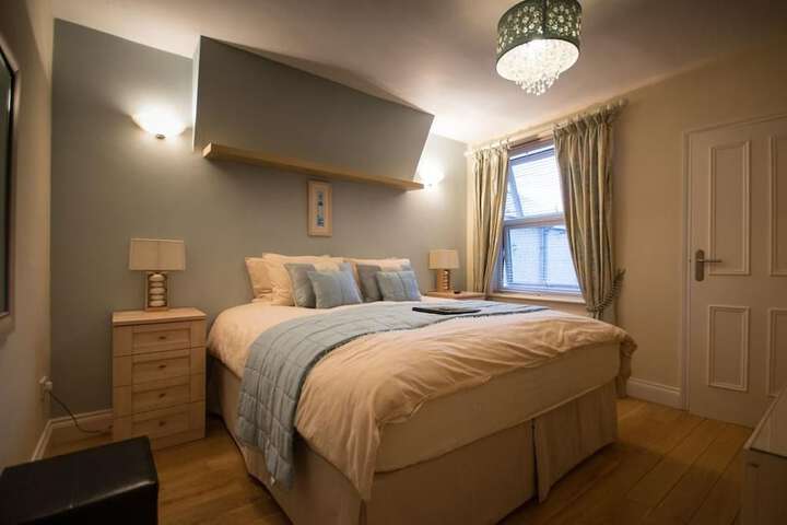 Room 8 of 47