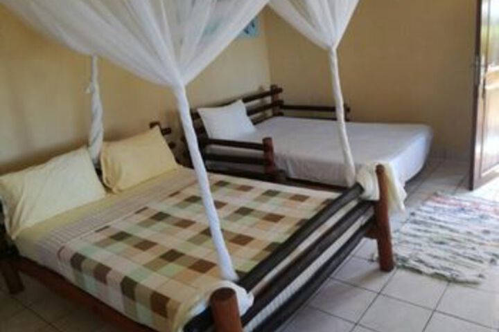 Room 5 of 25