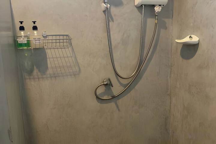Room 82 of 95