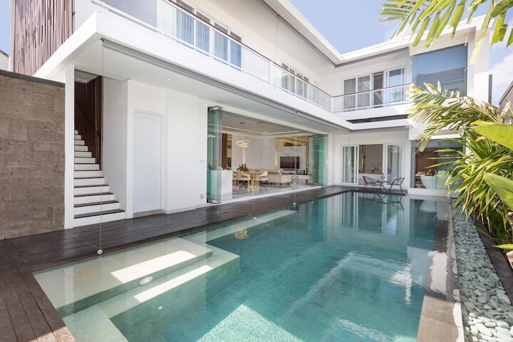 Pool 41 of 62