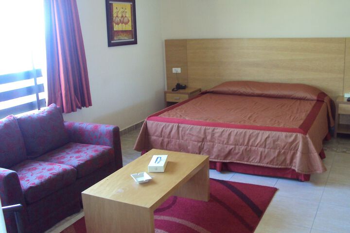 Room 12 of 81