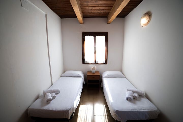 Room 15 of 66