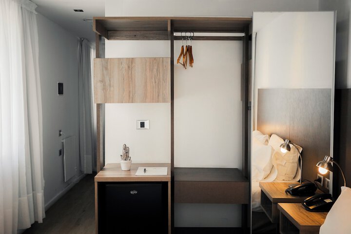 Room 8 of 58