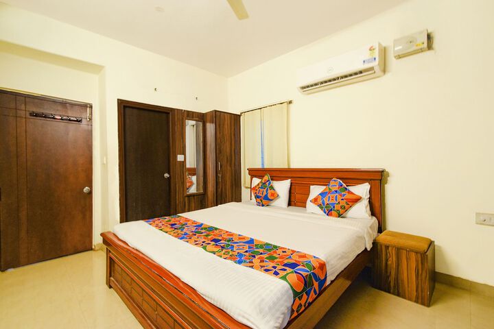 Room 16 of 35