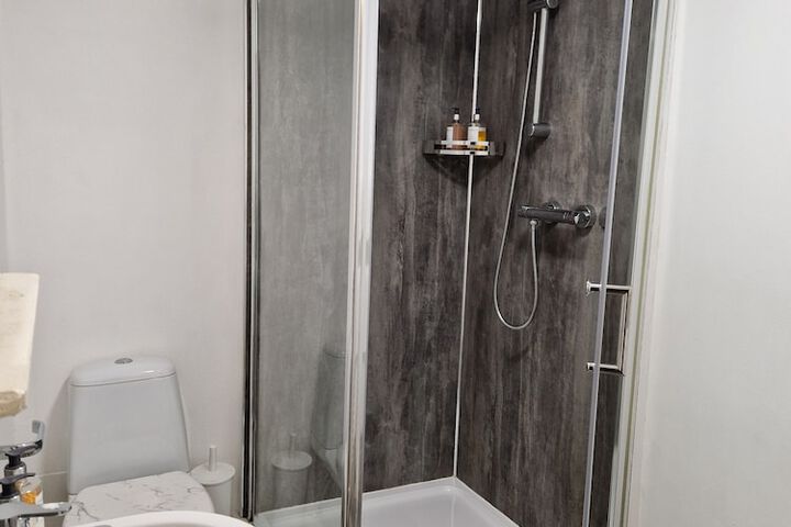 Clean Restrooms