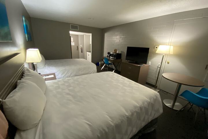 Room 22 of 60