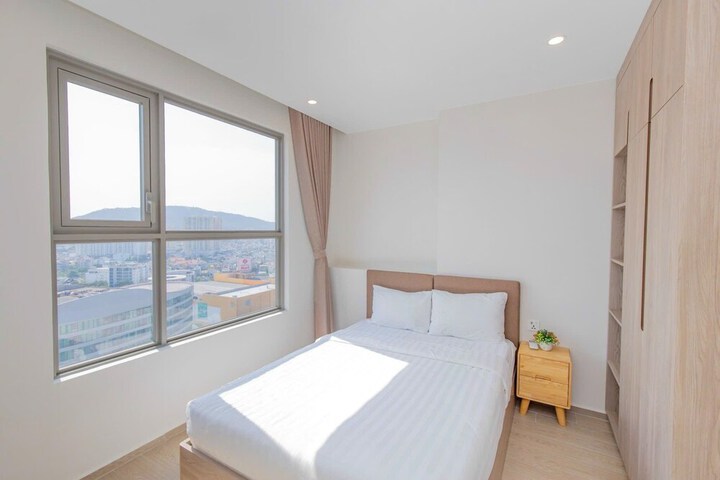 Room 83 of 299
