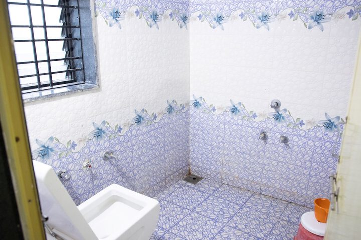 Room 12 of 26