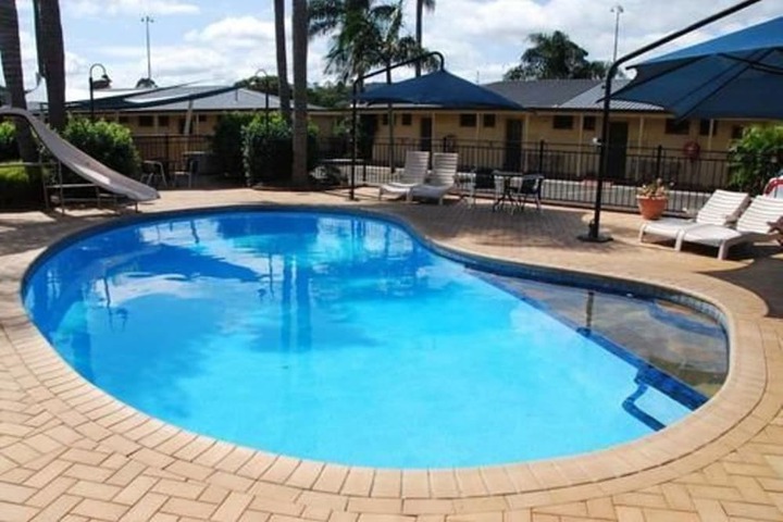 Pool 17 of 29