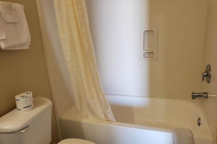 Room 42 of 51