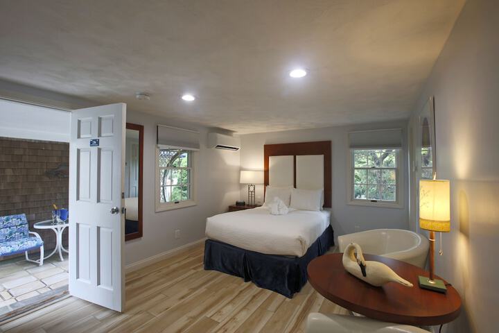 Room 21 of 100
