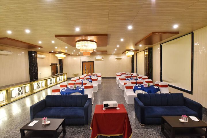 Ballroom/Hall 61 of 68