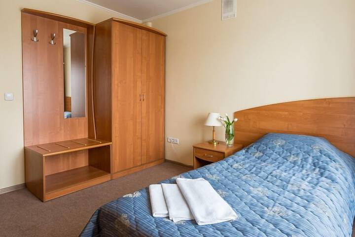 Room 18 of 45