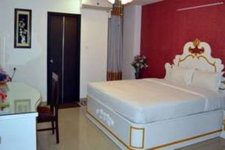 Room 36 of 66