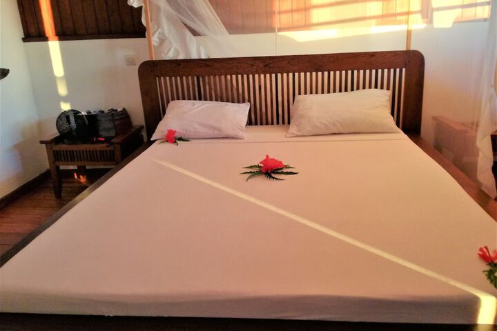 Room 8 of 42