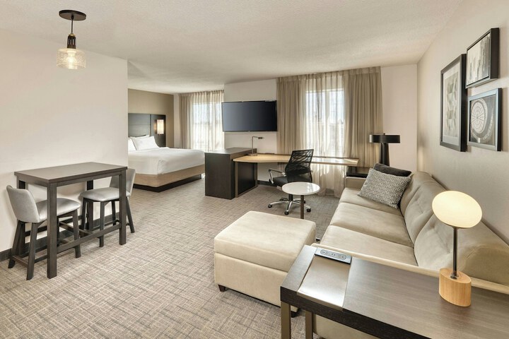 Room 7 of 34