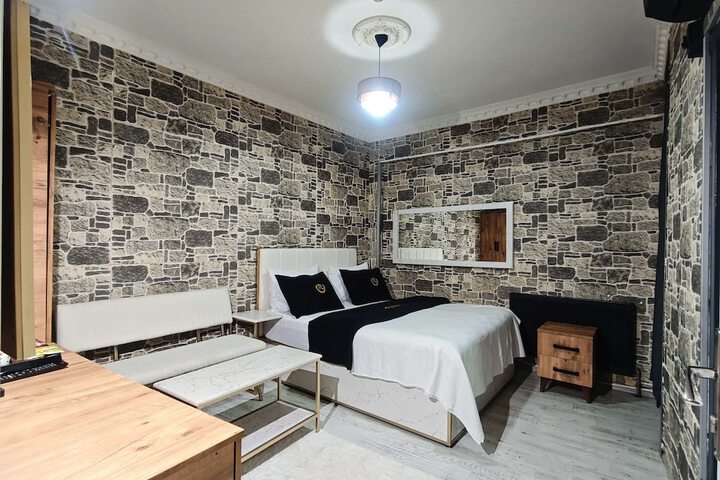 Room 19 of 71